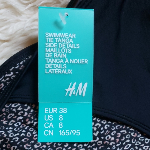 New Reversible H&M 2 pc bikini - NWT - Picture 4 of 4